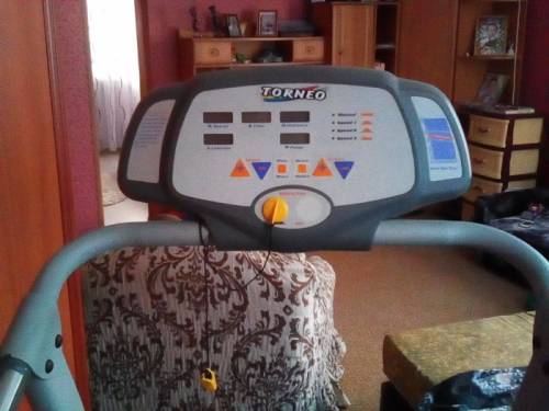 Продам беговую дорожку