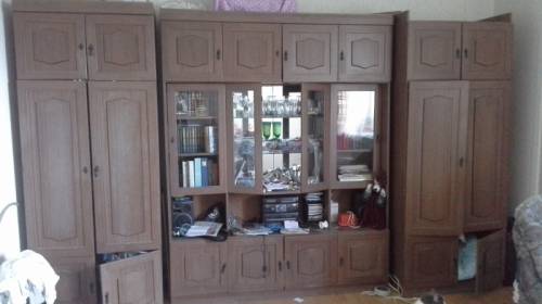 отдам стенку и продам тумбочку под тв