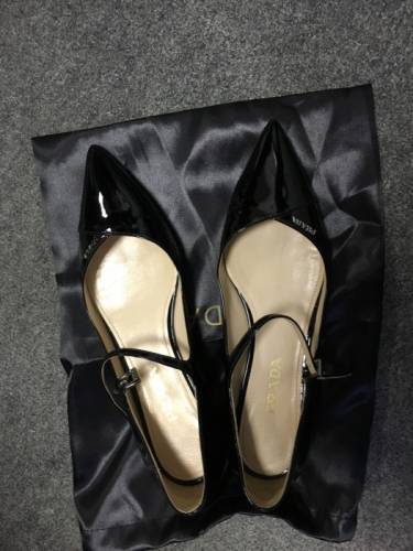 Шикарные лакированные туфли от Prada