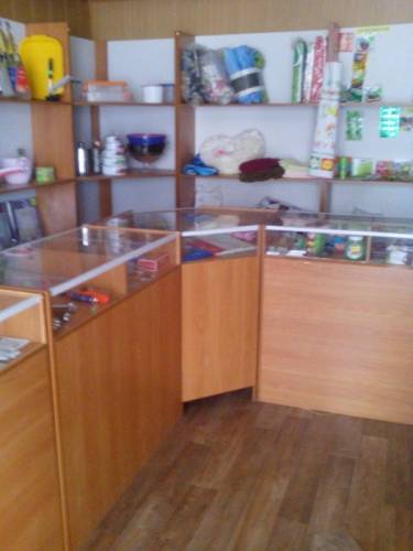 Продам стелажи, плилавки, столы компьютерные.