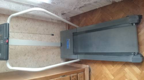 Беговая дорожка электрическая. WESLO CADENCE 715
