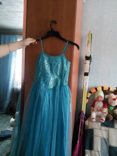 платья новогодние 2 штуки