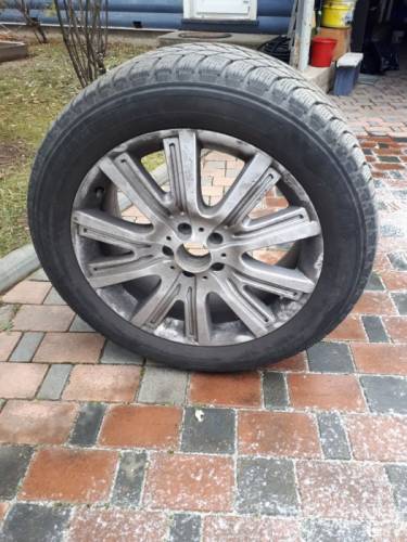 Шины Michelin 255/50 R19 на литых дисках