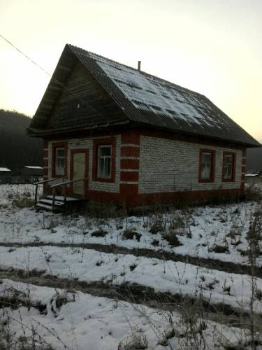 Продаю теплый кирпичный дом