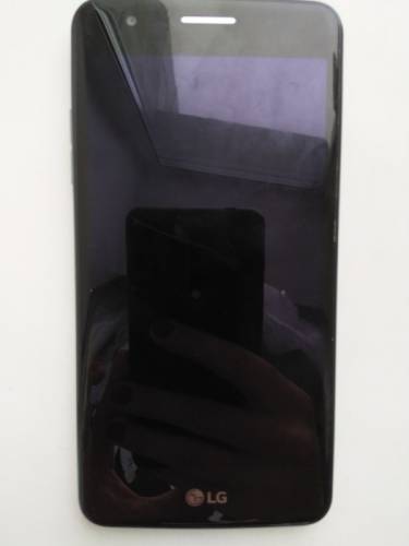 Продам телефон LG