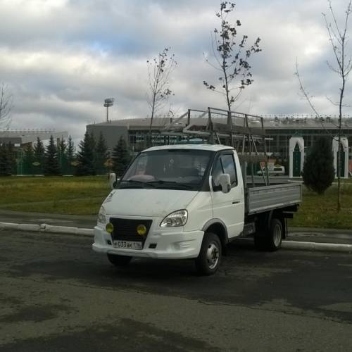 Газель с пирамидой