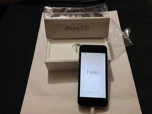 Новый Apple, iPhone 5S, Apple iPhone 5с. Купить 3 и получи 1 бесплатно