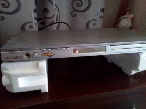 продаётся DVD-проигрыватель с прогрессивной развёрткой Samsung 