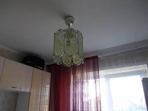 Продам люстру на кухню