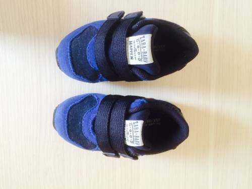 Продам кроссовки Zara baby размер 19