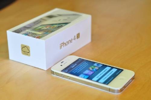 Brand New Unlocked iPhone 4s, iPad 3,Samsung galaxy s3, Blackberry Porsche P9981
