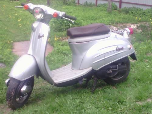 Продам в хорошие руки ретро скутер Suzuki Verde