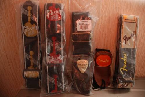 Ремни для гитар Fender Gibson