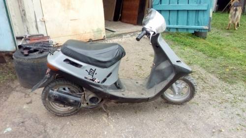 Продаю скутер хонда дио18 