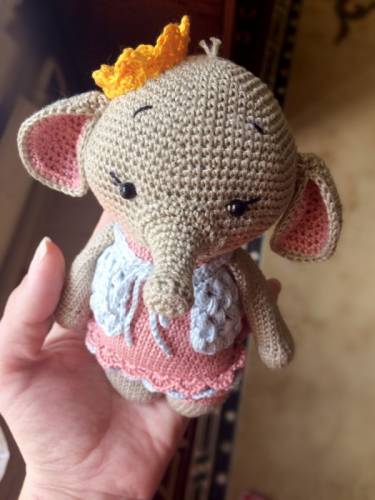 Мягкая игрушка, связанная крючком в технике амигуруми. 16 см, 100% хлопок.