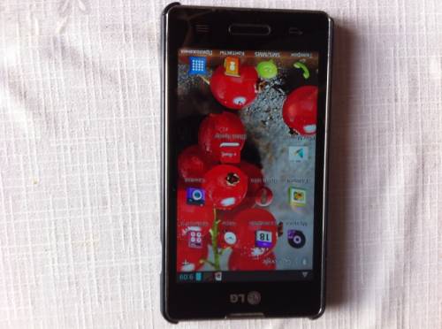 Смартфон LG5