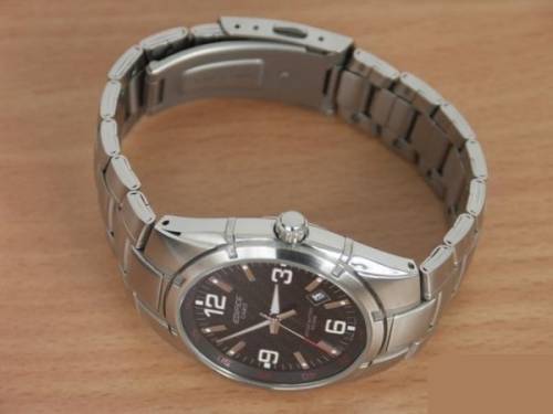 Продам часы Casio Edifice EF-125D-1A